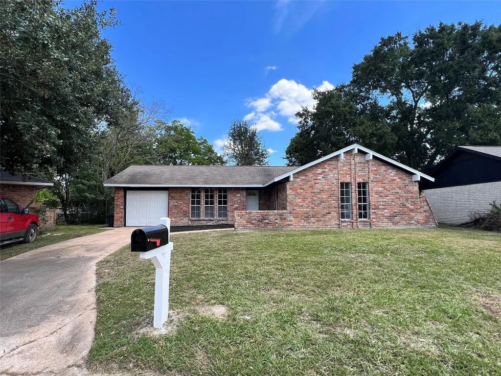 8718 Chipping Lane, Houston
