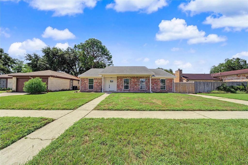 7015 Northleaf Drive, Houston