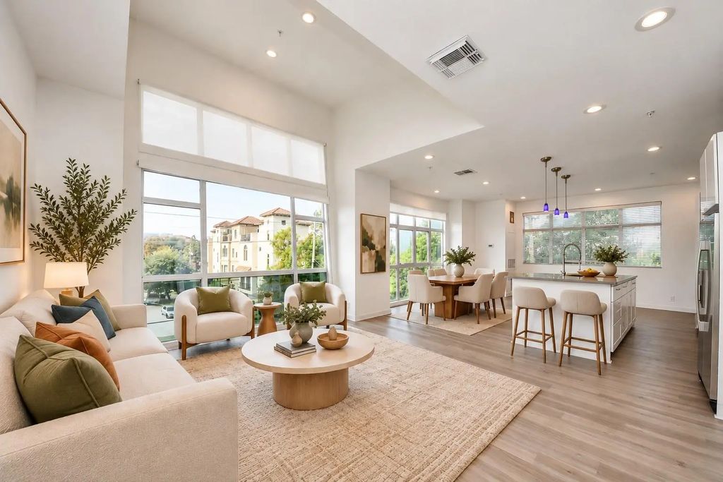 207 Pierce Street 301, Houston