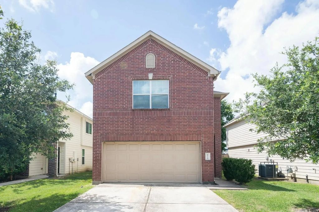 8918 Santo Domingo, Houston