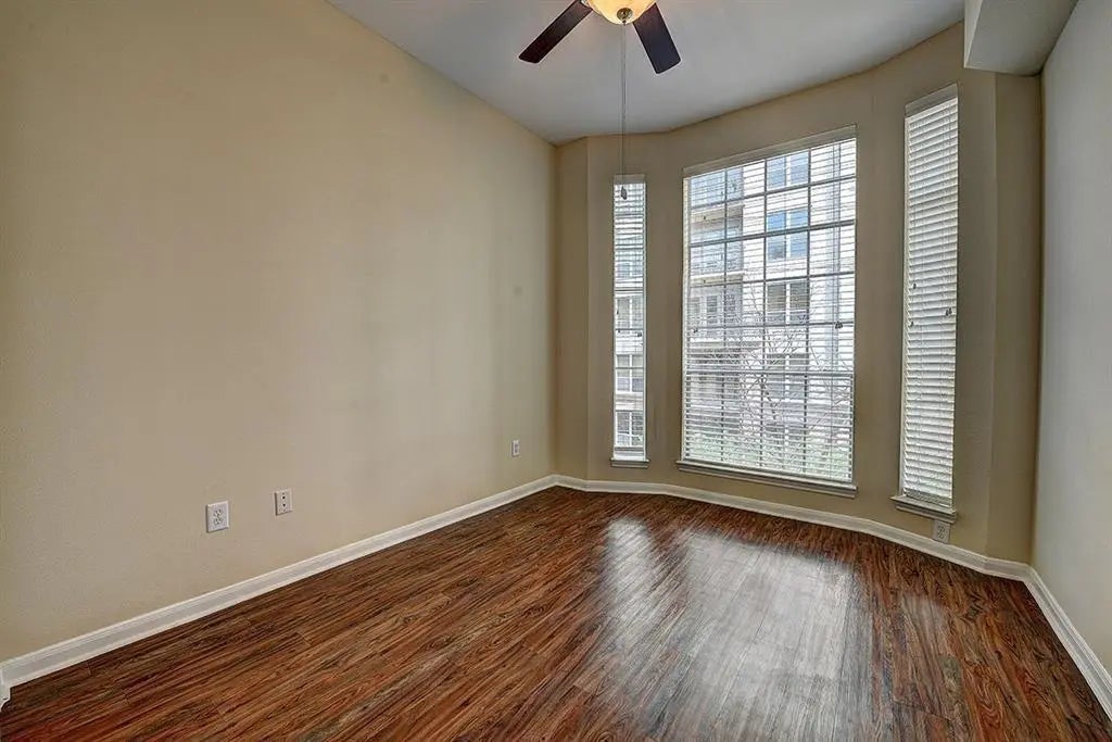 1901 Post Oak Park Drive 7402, Houston