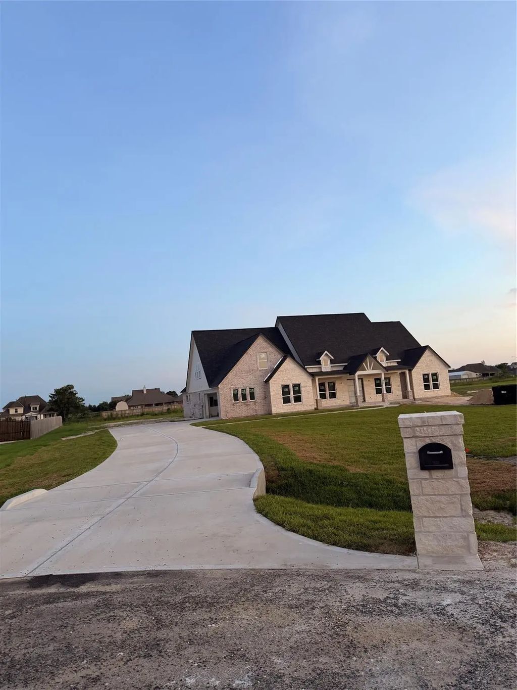 4302 Majestic, Baytown