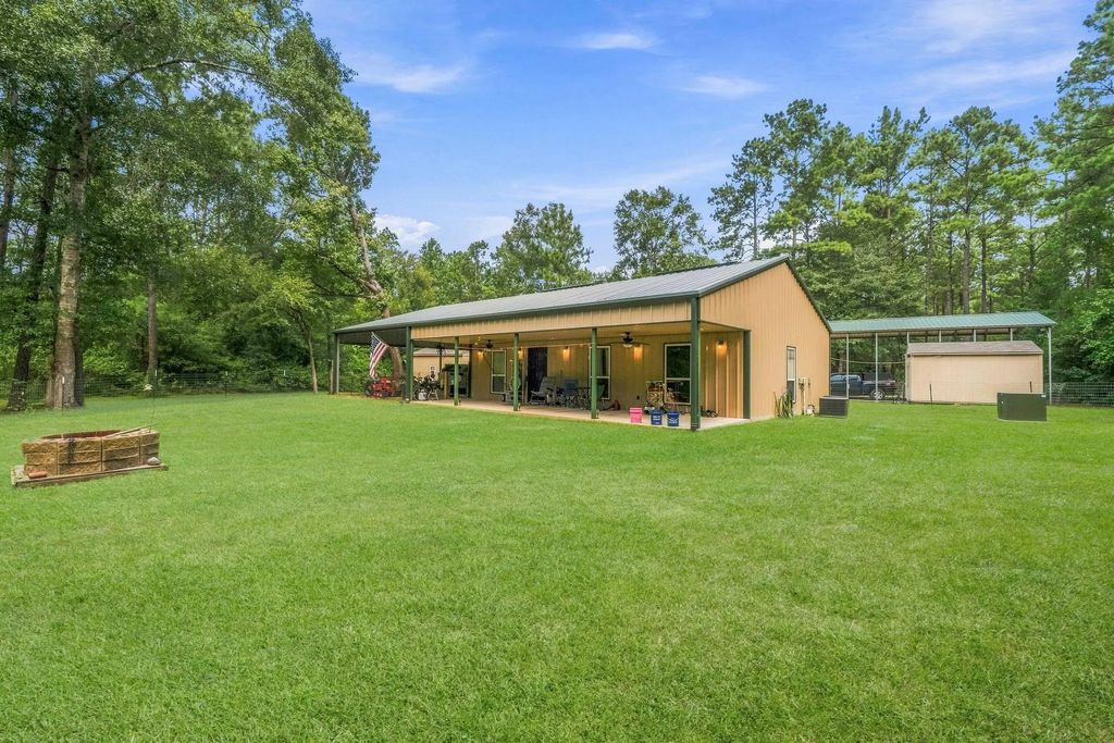 340 Tree Monkey Road, Livingston