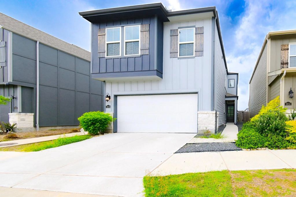 3818 Glossy Lake Drive, Houston