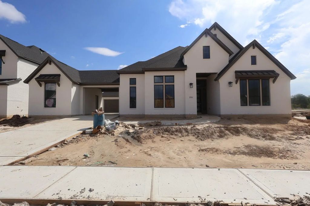 27715 Blue Springs Court, Spring
