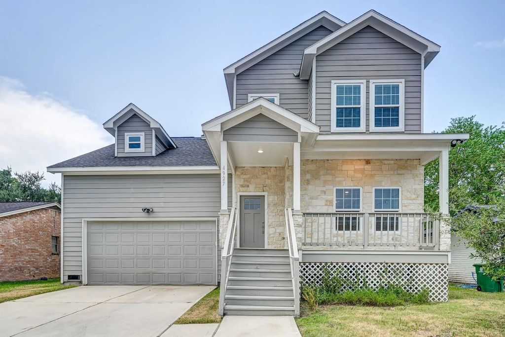4927 E Ridge Creek Drive, Houston