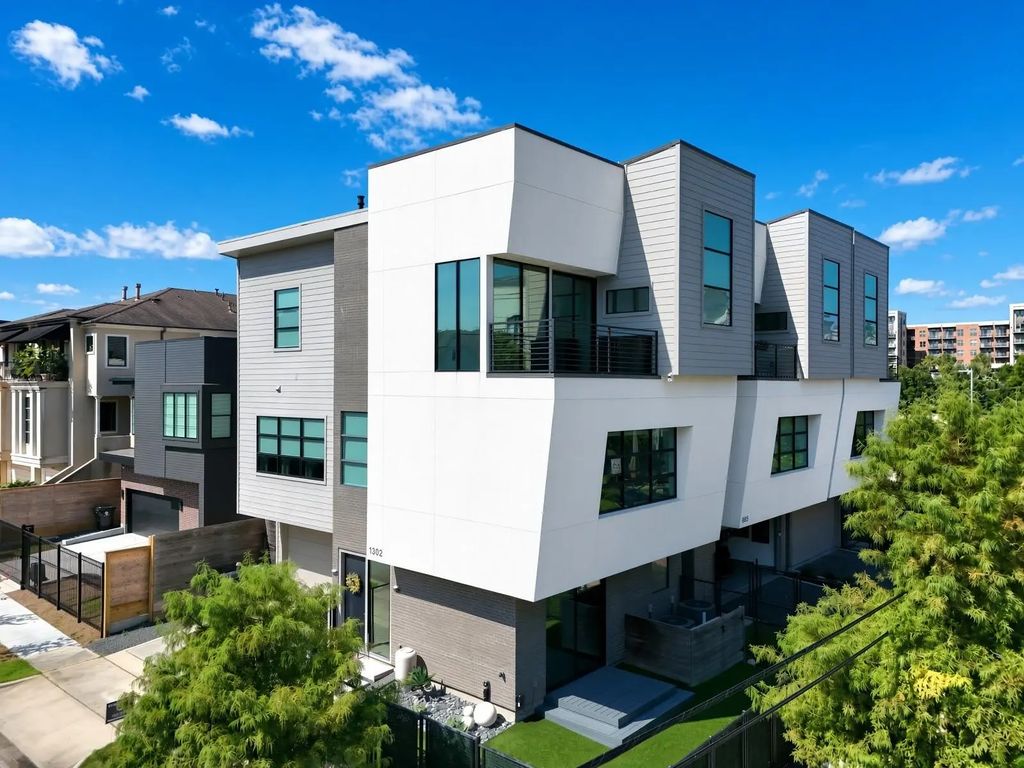 1302 Crocker Street, Houston