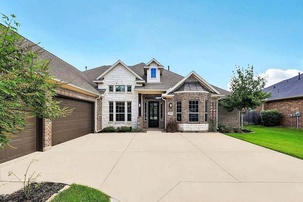 32810 Wall Flower Drive, Fulshear