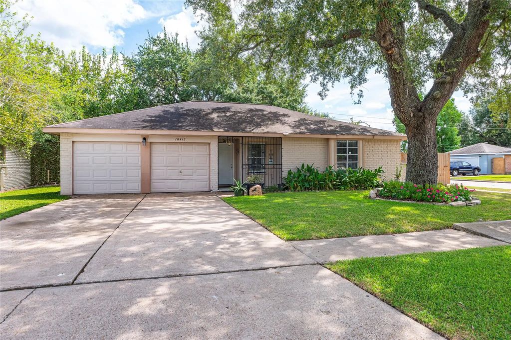 10415 Leawood Boulevard, Houston