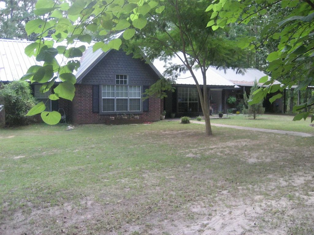 4759 County Road 1655, Grapeland