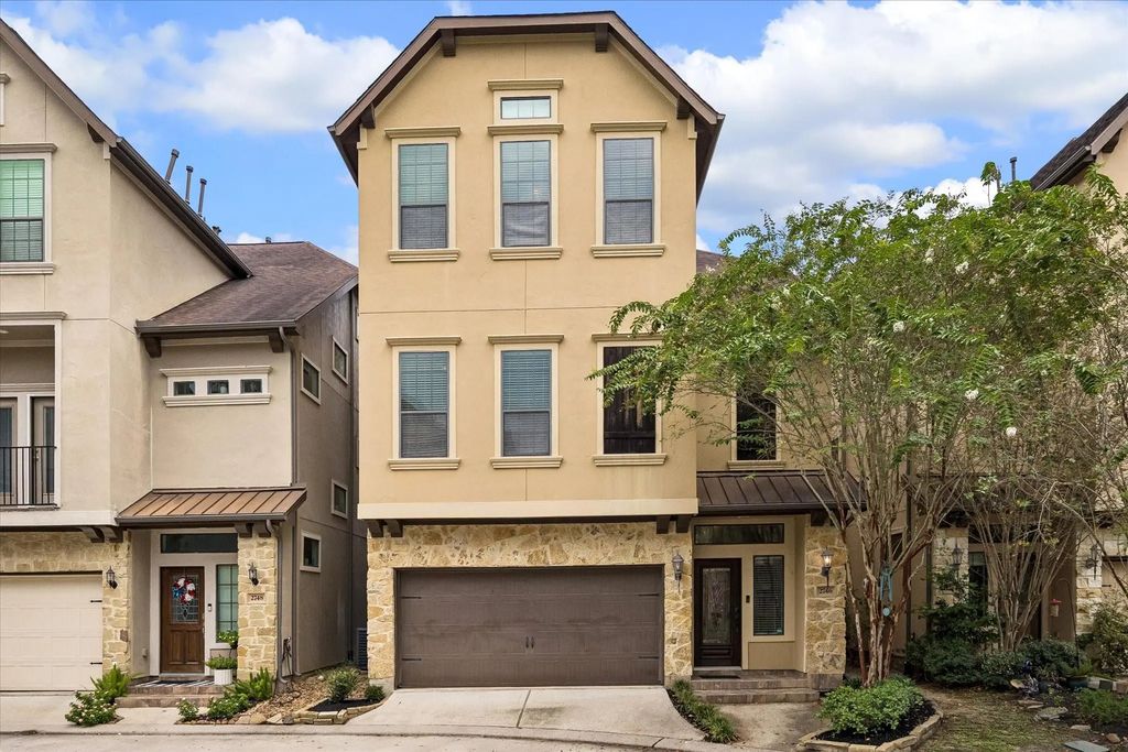 2746 Kings Retreat Circle, Kingwood
