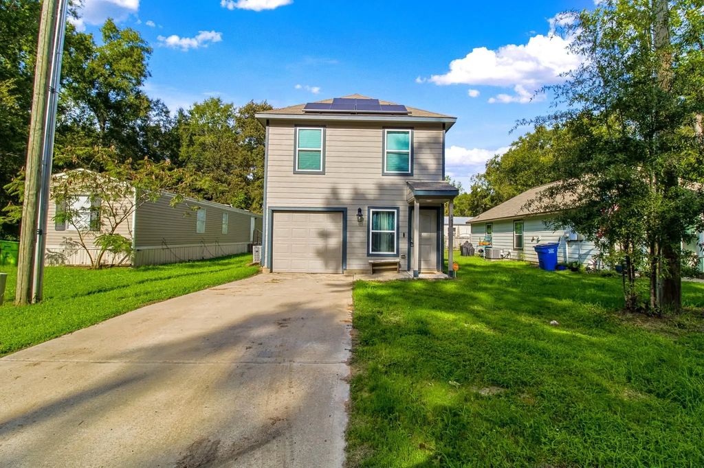 353 Hunters Glen, Livingston