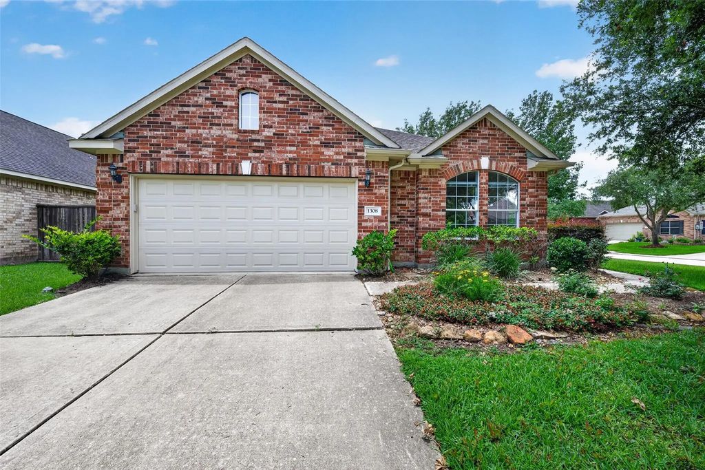 1308 Modena Drive, Pearland