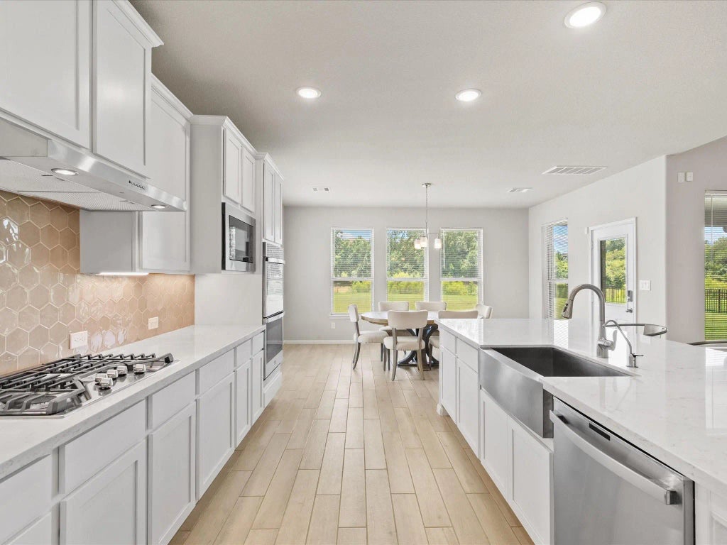 262 Peninsula Point Drive, Montgomery