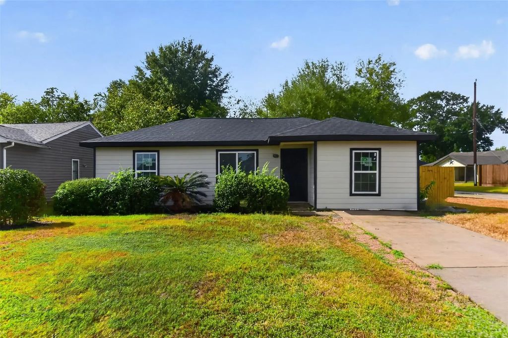 3438 Bacon Street, Houston