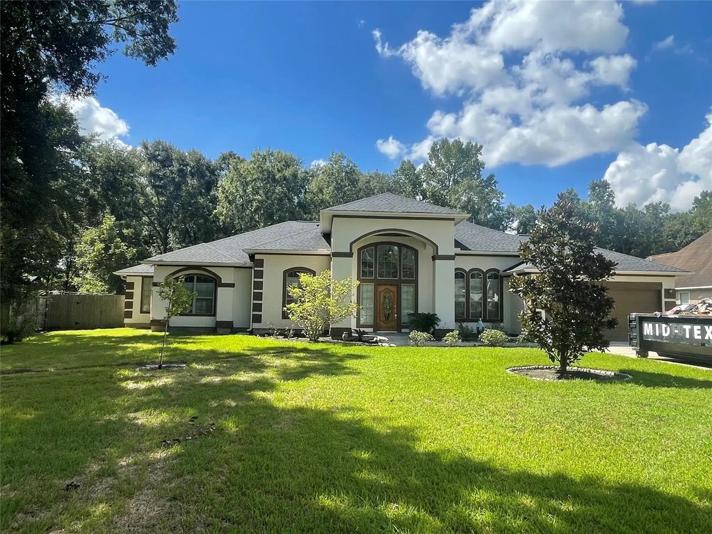 19486 Desna Drive, Porter