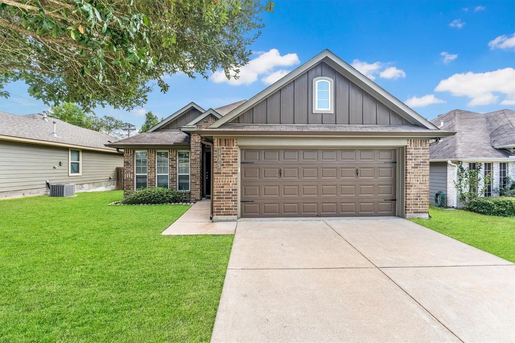 135 Brookside Drive, Huntsville