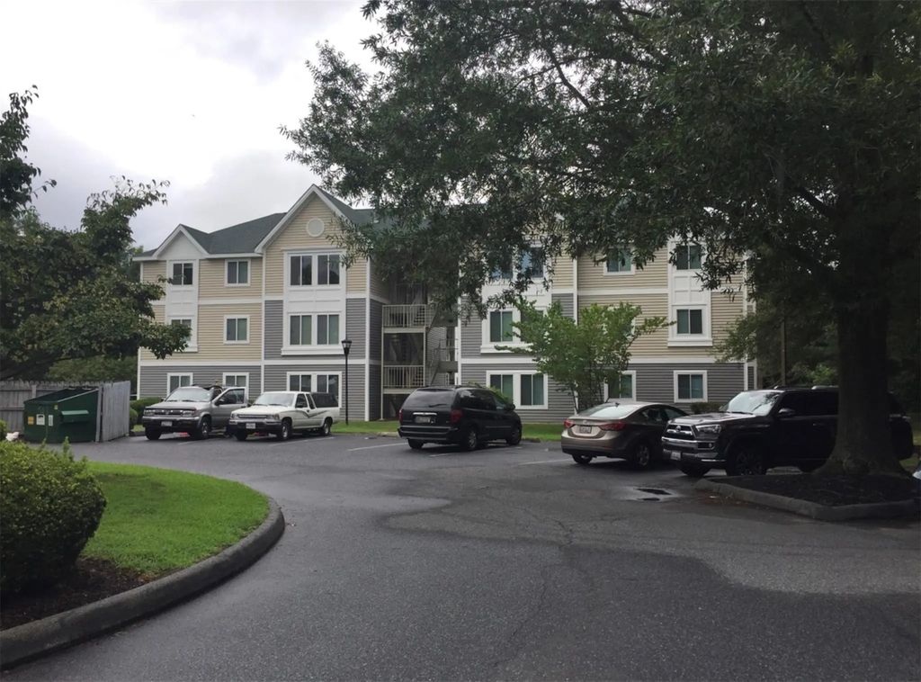 818 S Schumaker Road, Salisbury