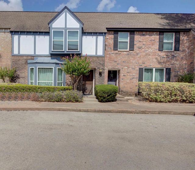 840 Threadneedle Street E 208, Houston