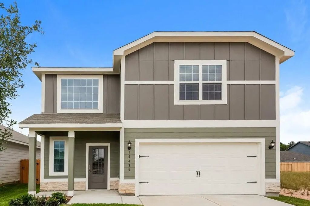 16435 Honeysuckle Hill Drive, Conroe
