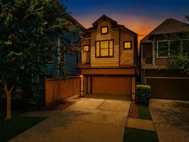 545 W 25th Street, Houston