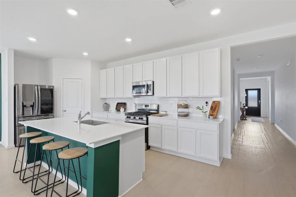 10603 Birds Nest Drive, Beasley