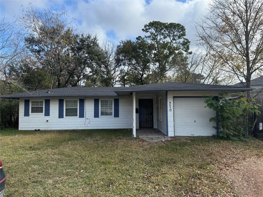 3910 Ella Boulevard, Houston