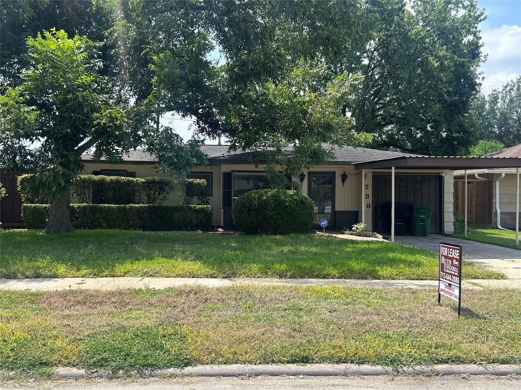 7738 Dixie Drive, Houston