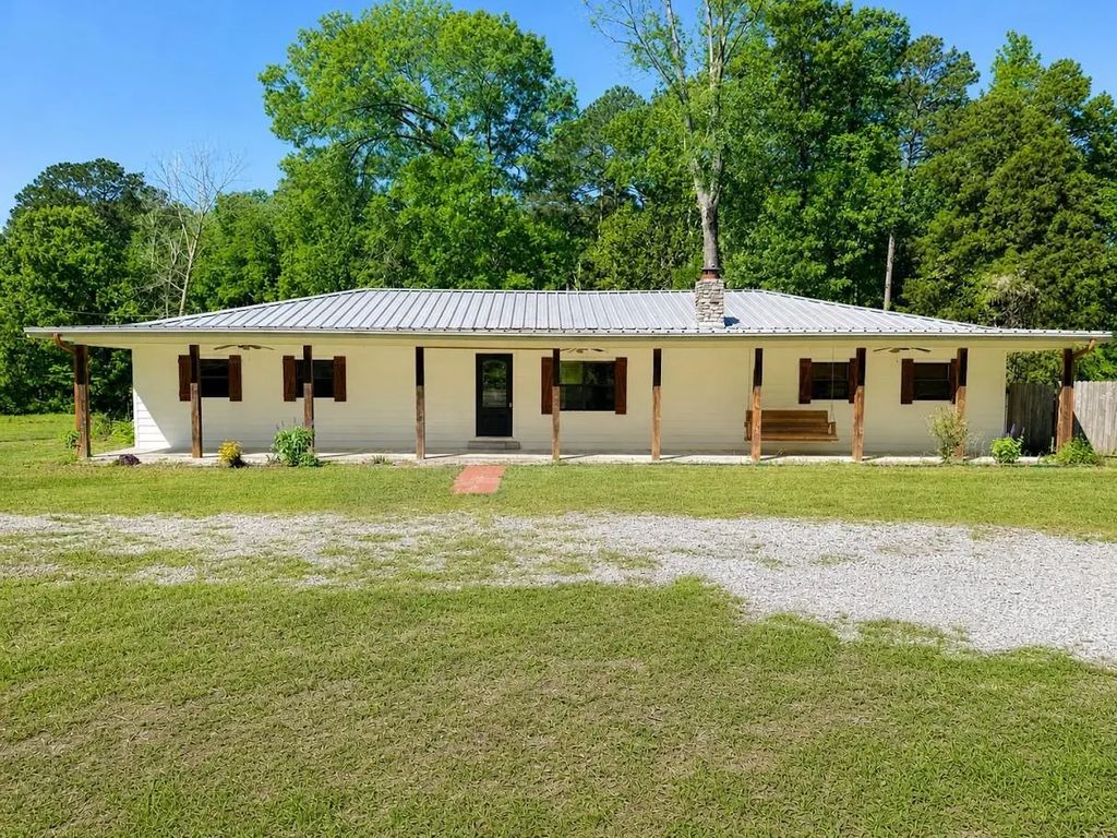 5783 Fm 350 N, Livingston
