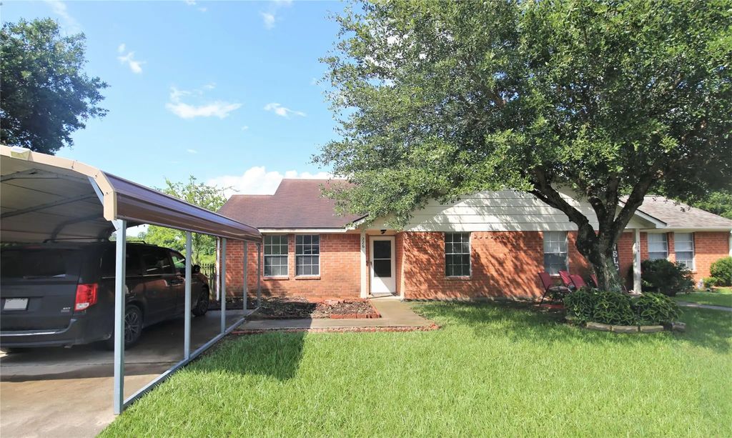 226 Hunters Lane, Eagle Lake