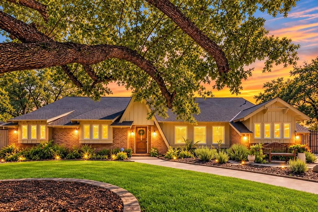 7823 Fairdale Lane, Houston