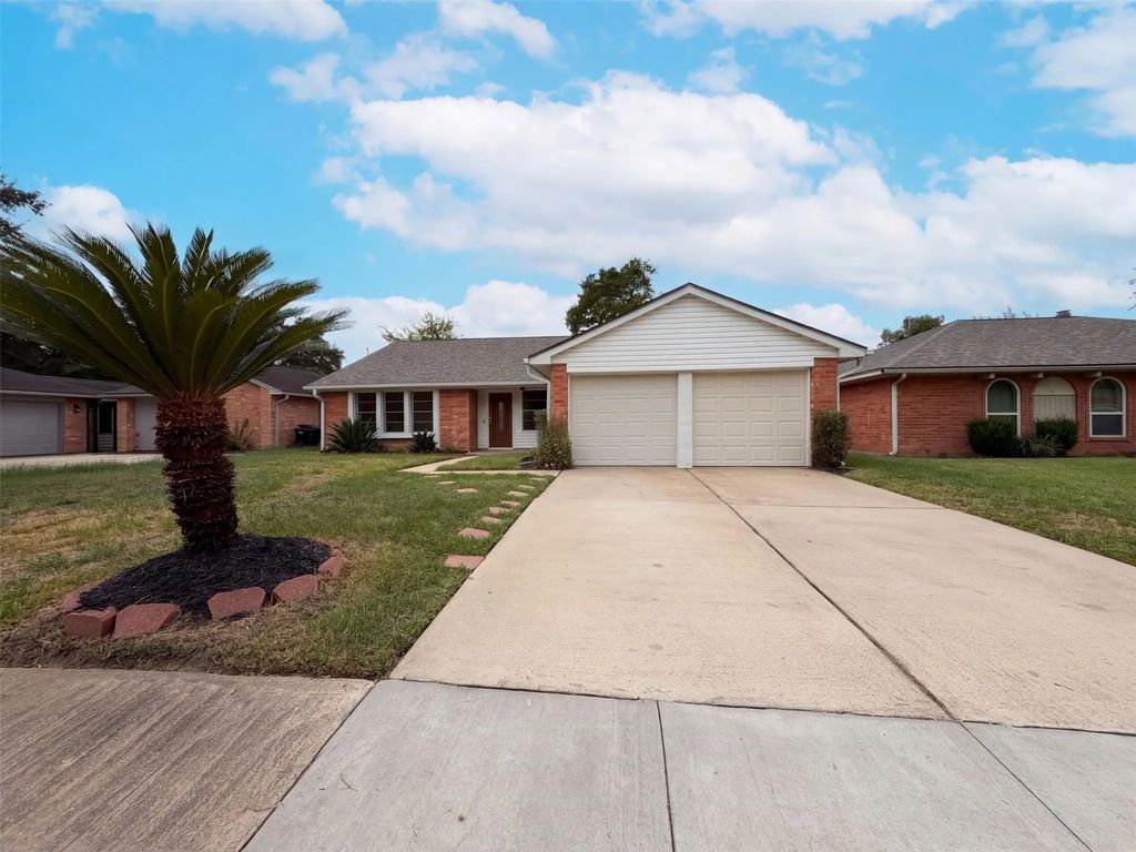 2307 Strait Lane, Houston