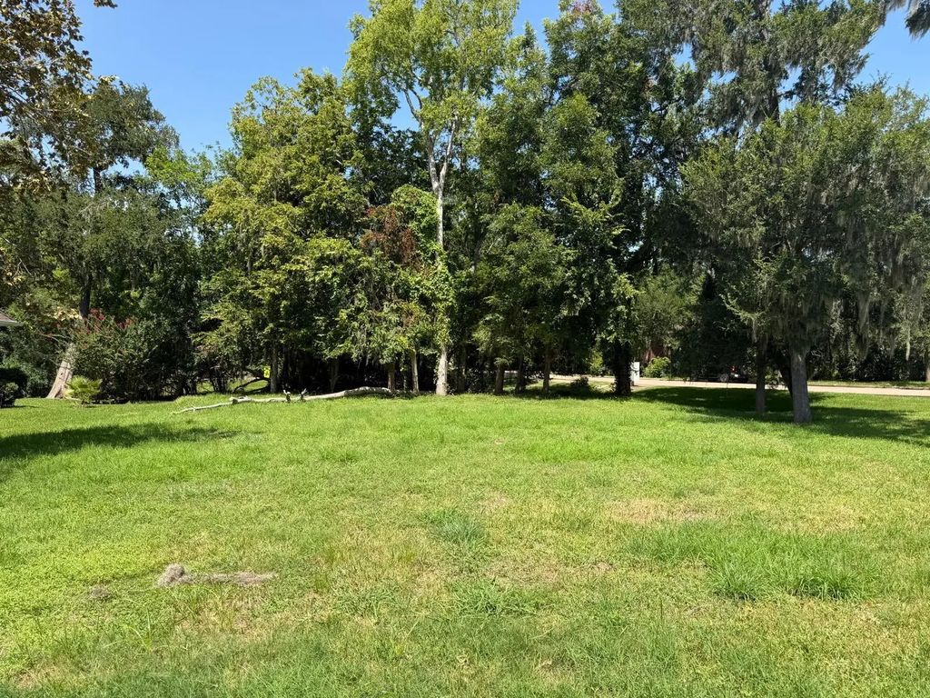 4211 Woodlake Lane, Missouri City