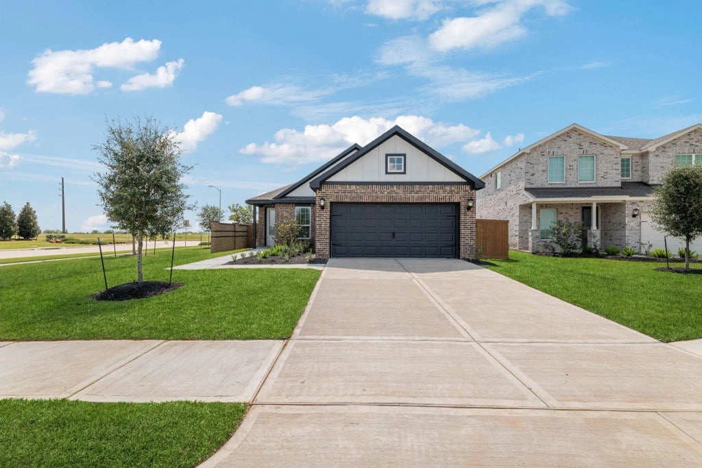 1035 Rosewood Trail, Beasley