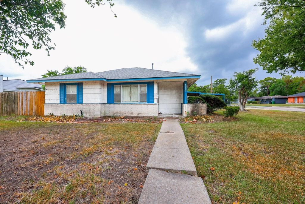 6002 Doulton Drive, Houston