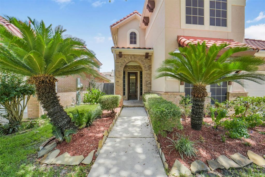 82 Cherry Hills Drive, Jersey Village
