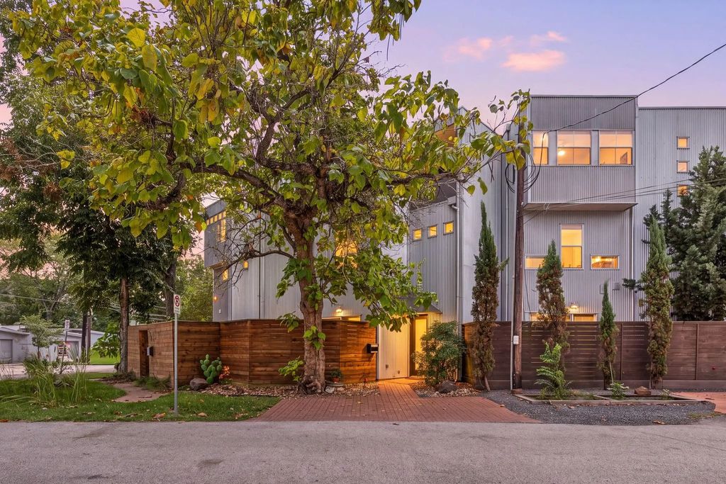 5503 Blossom Street, Houston