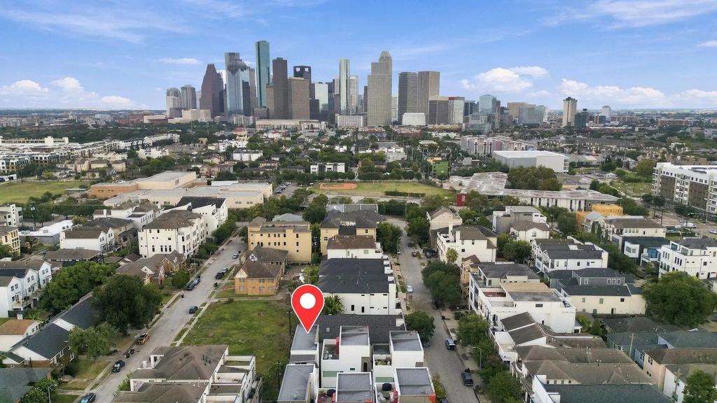 434 W Bell Street, Houston