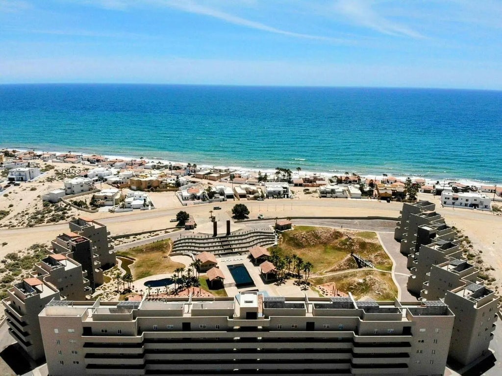 502 Corona Del Sol, Las Conchas, 