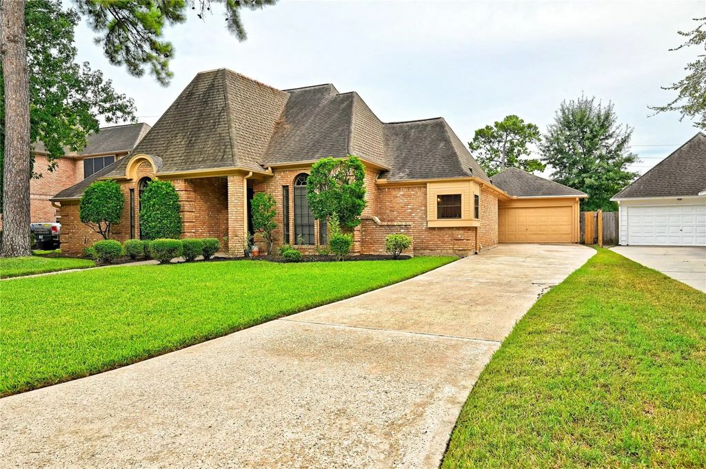 6018 Spring Creek Lane, Spring