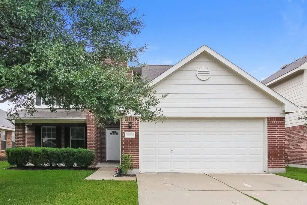 6619 Rockwall Trail Drive, Humble
