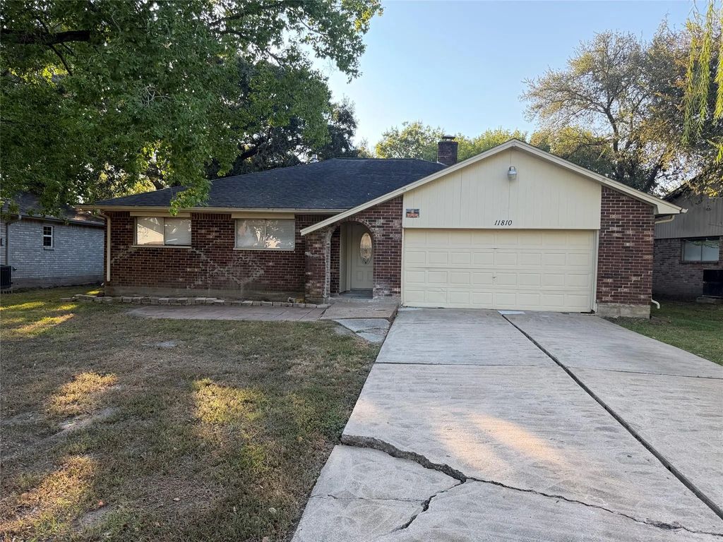 11810 Grapewood Drive, Houston