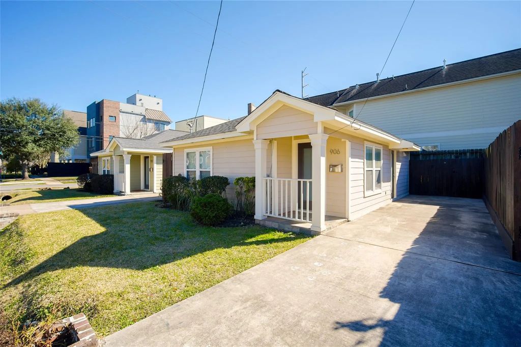 906 W 9th Street, Houston