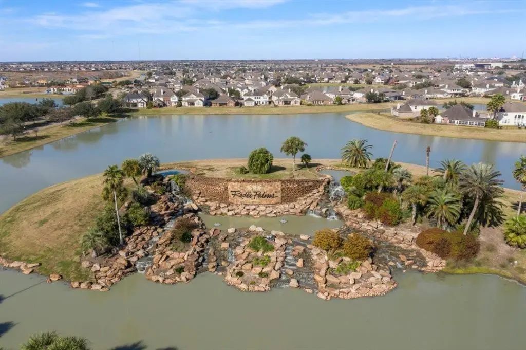 34 San Simeon Drive, Manvel