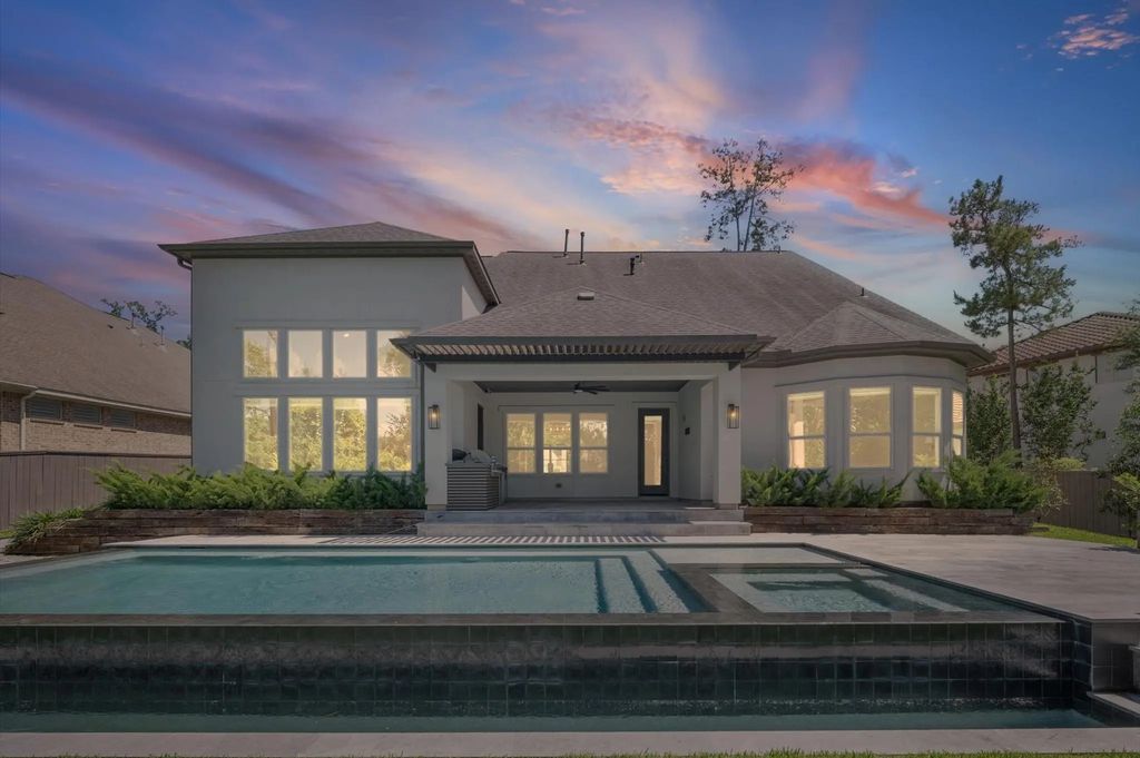 6 Maize Flower Place, Tomball
