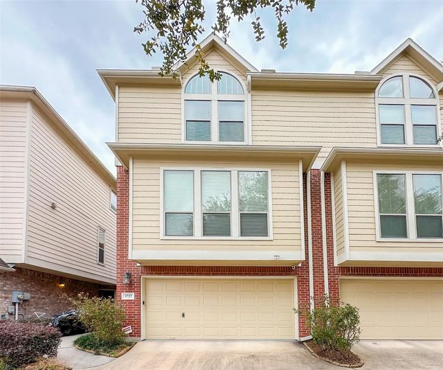 1727 Stacy Crest, Houston