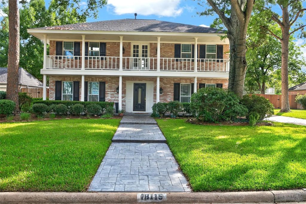 18115 Longcliffe Drive, Houston