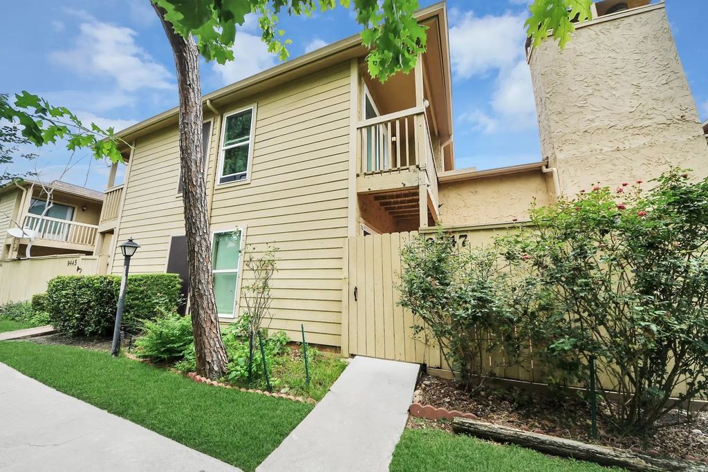 9447 Pagewood Lane 9447, Houston