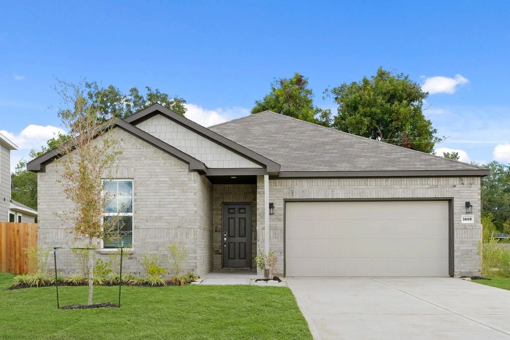 3609 Crawford Street, Bay City