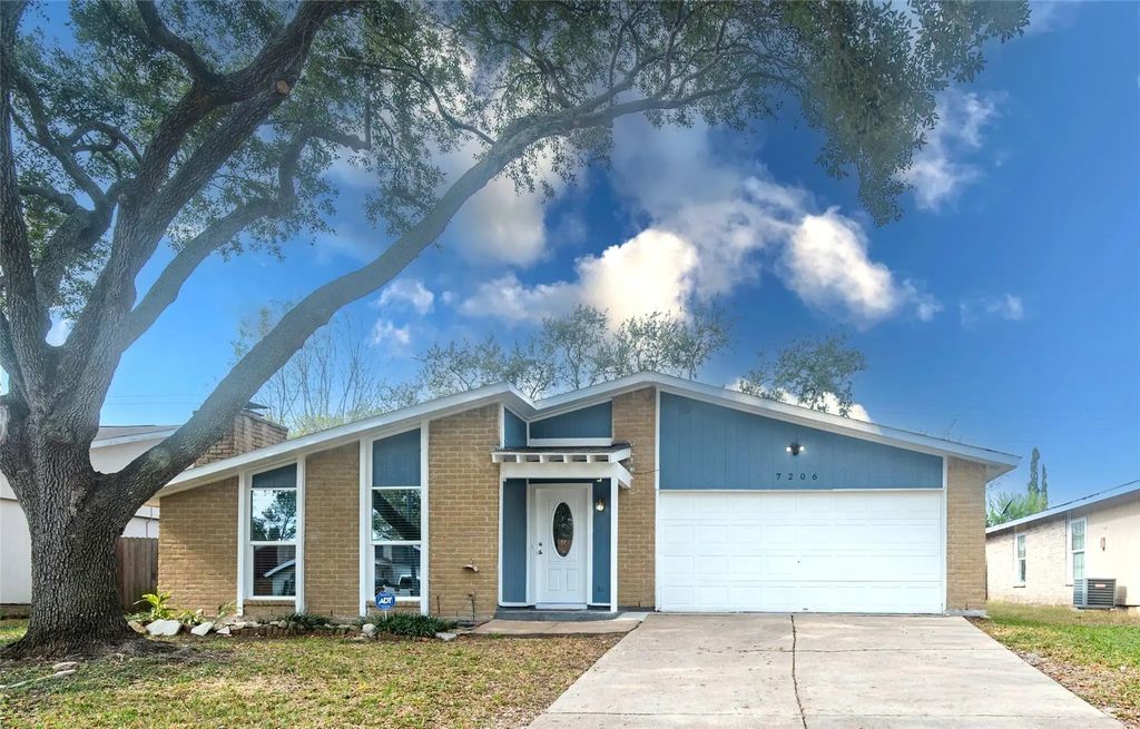 7206 La Granada Drive, Houston